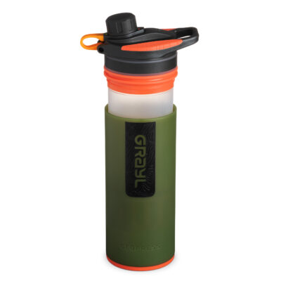 Grayl Geopress Oasis Green Outdoor Wasserfilter etwas heraus gezogen