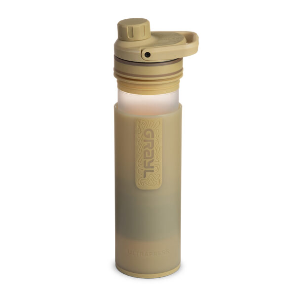 Grayl UltraPress Desert Tan Outdoor Wasserfilter etwas heraus gezogen